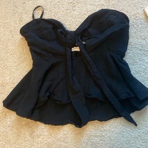 Black strapless women’s medium shirt